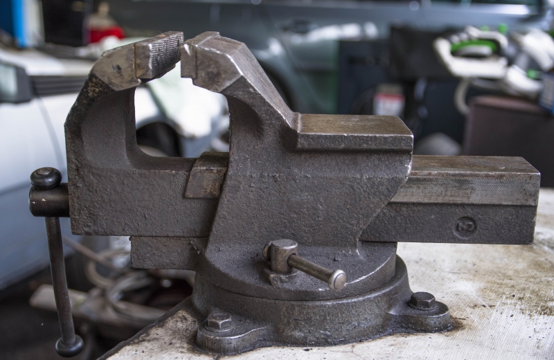 ferronnier-TOUDON-min_vise-5314060